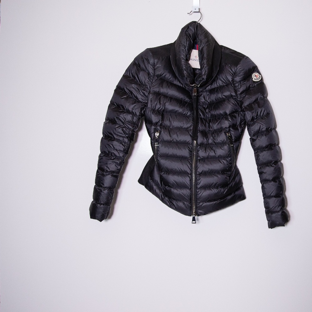 Moncler Women's Nylon Down Feather Quilted Full Zip Puffer Jacket Coat Black 0